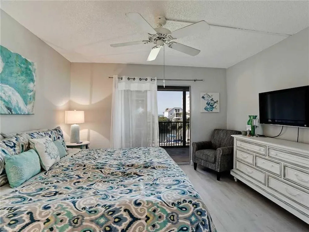 Inlet 21 - Two Bedroom Condo