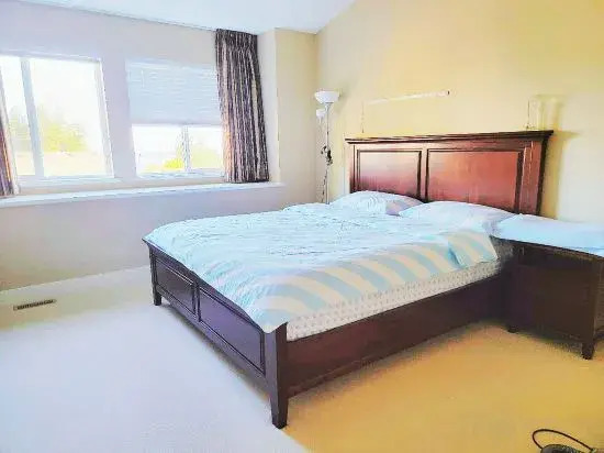 AC-Emilys Nest 1 Bedroom Shared Bathroom Free Parking Self Check-in