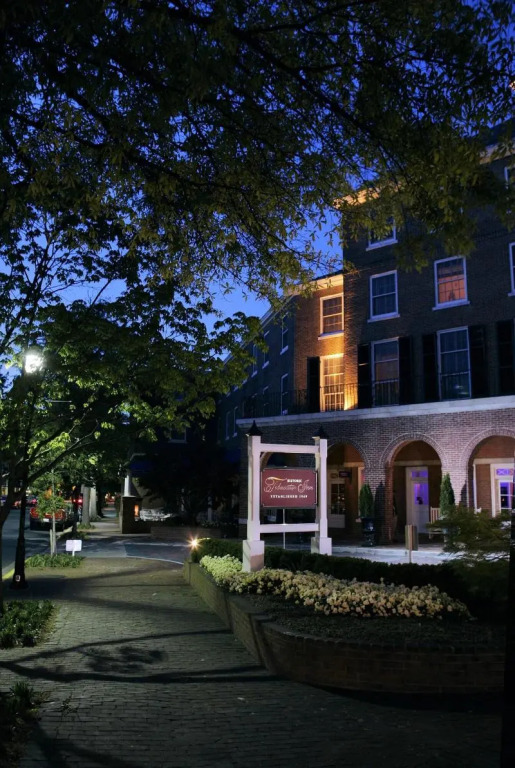 The Tidewater Inn