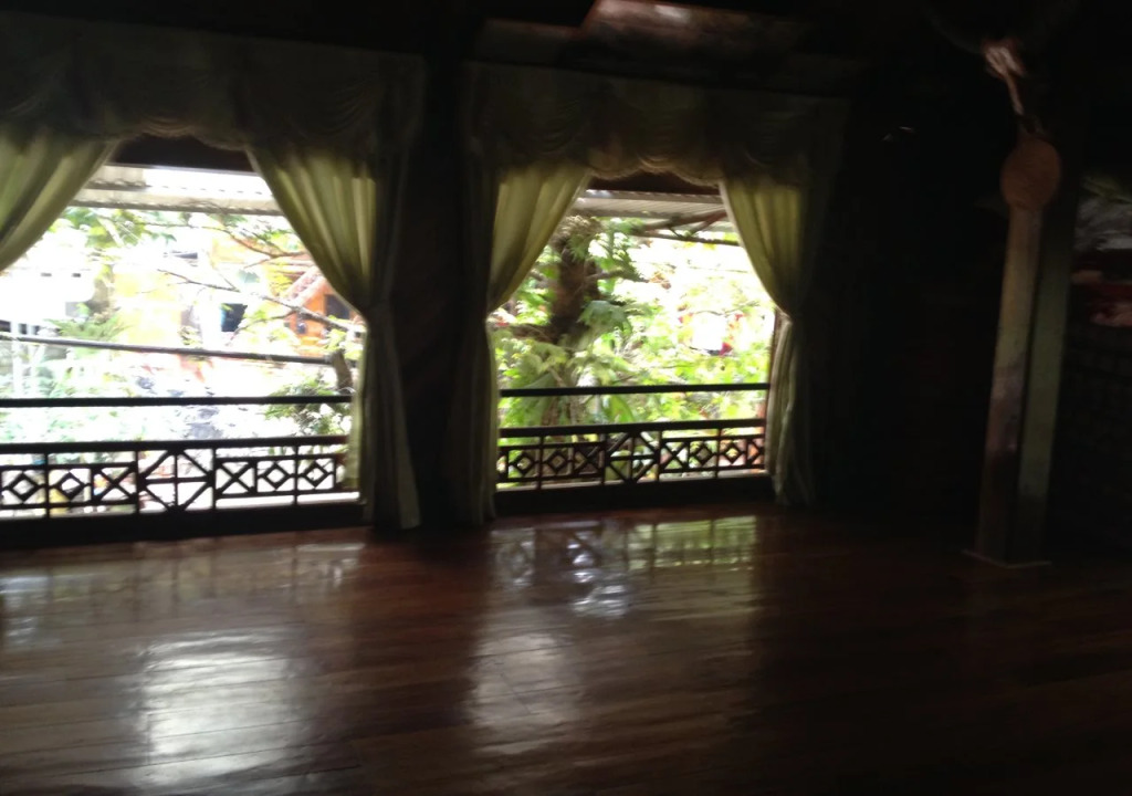 Hoa Ban Stilt House