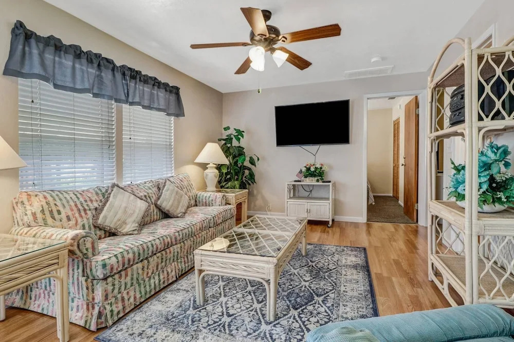 1321 Santos Rd 201