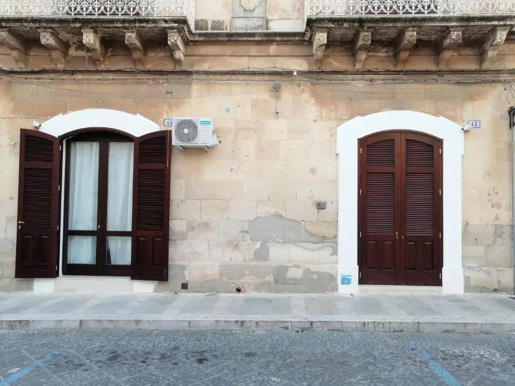 GARIBALDI MAISON DE CHARME