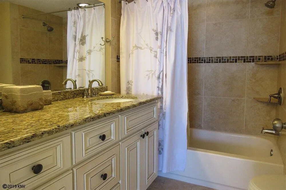 Carlos Pointe 421 - 2 Br Condo
