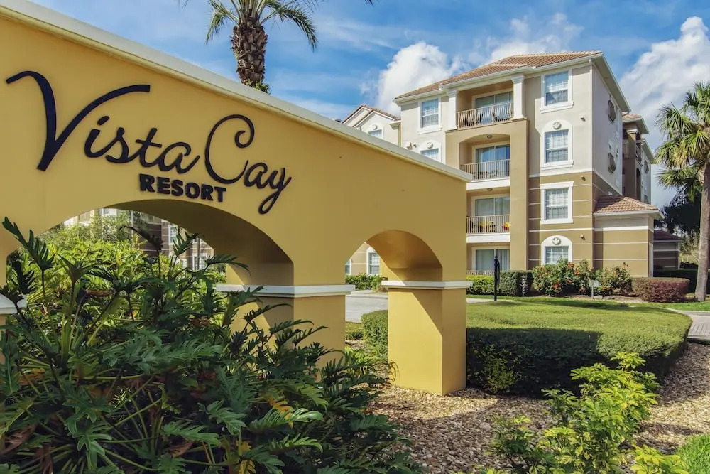 Vista Cay Luxury 4 Bedroom Condo 3122