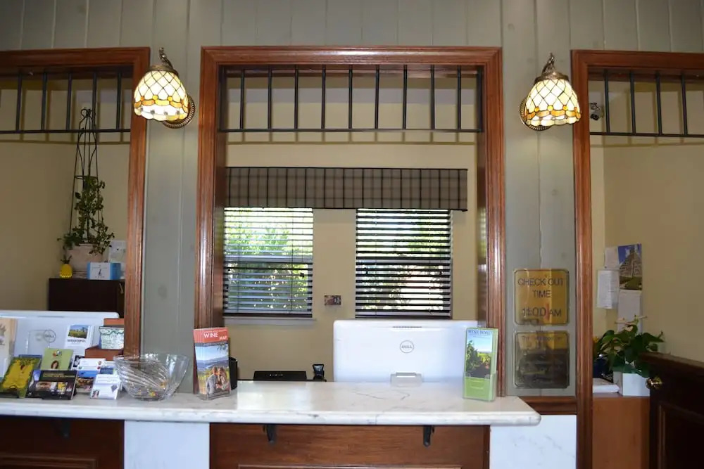Sebastopol Inn