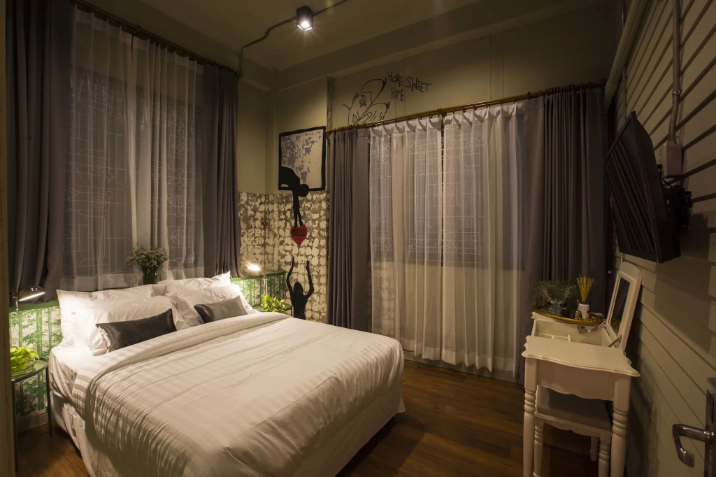 Azure Hostel Bangkok