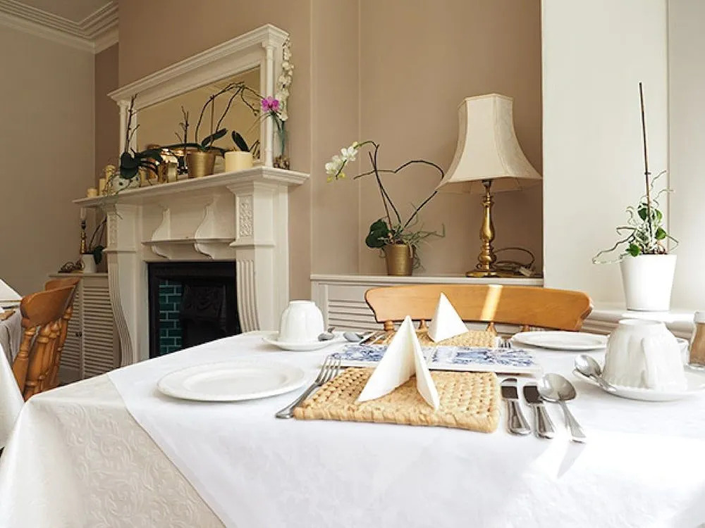 Albany Guest House