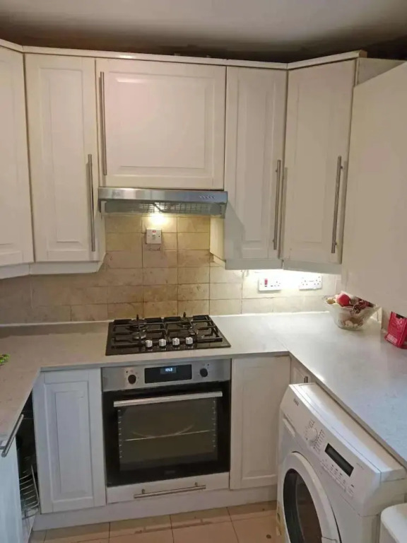 London - Waterfront House - Stay8 - Parking - Yard