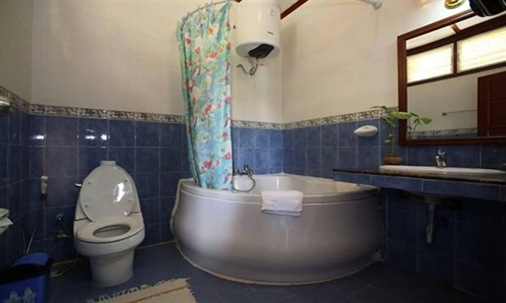 Vansana Plain of Jars Hotel