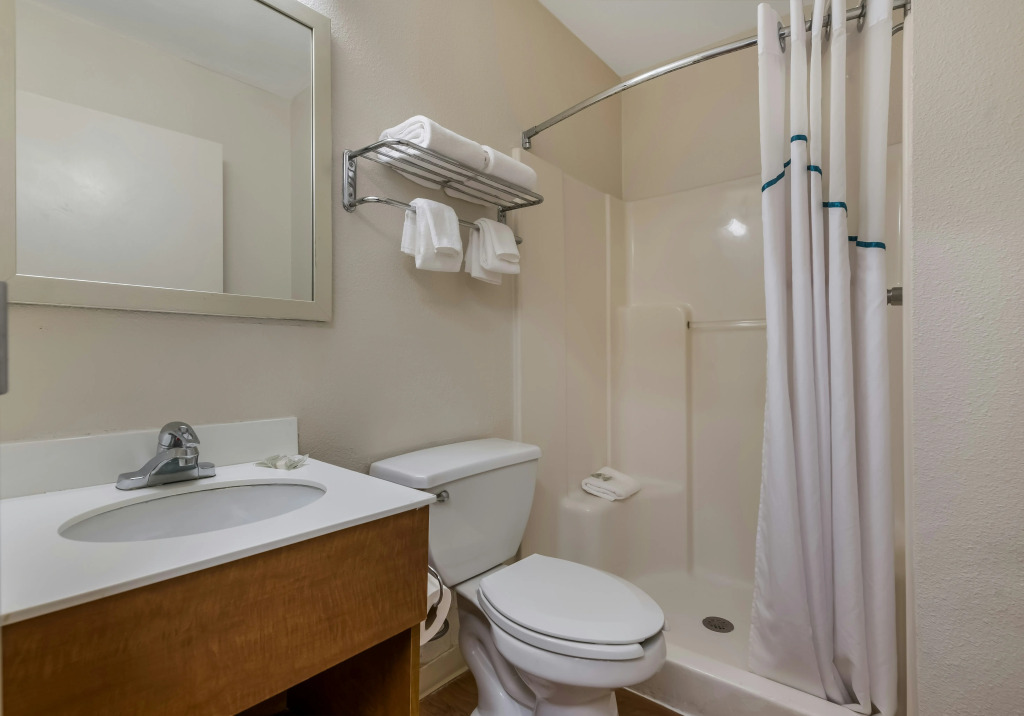 HomeTowne Studios by Red Roof Orlando - UCF Area
