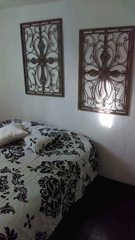 Modern vacational home close to Costco and Walmart