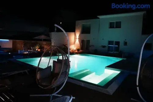 Rooms and Apartment Pina
