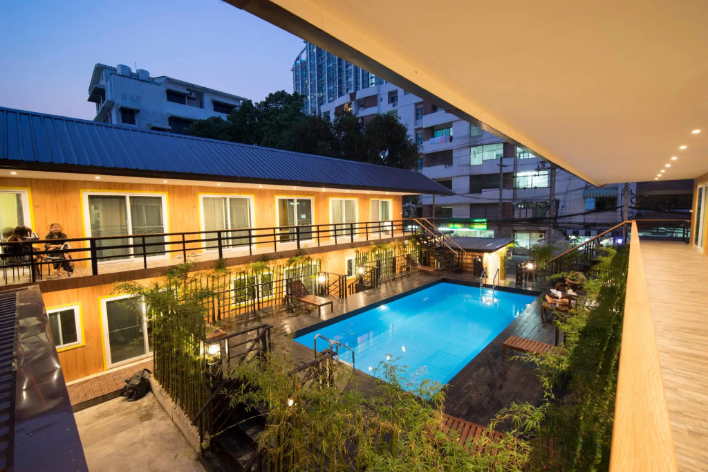 Resort M - MRT Huai Khwang