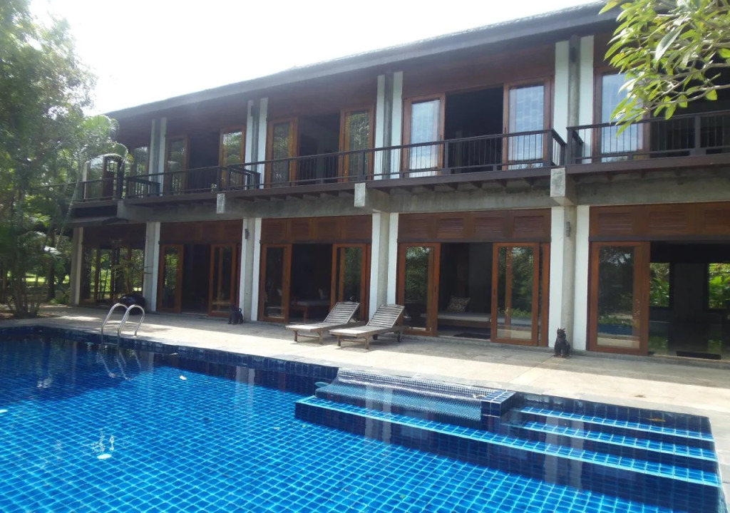 Sattahip Pool Villa
