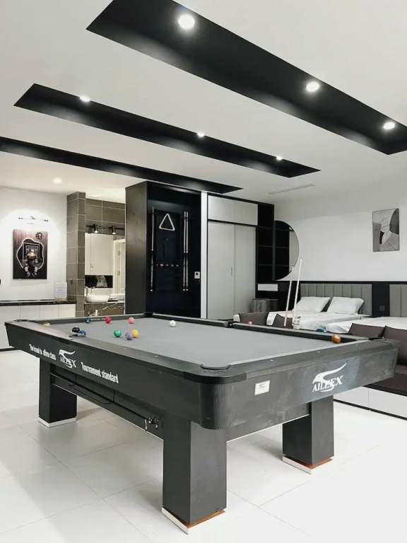 HALO ME Villa