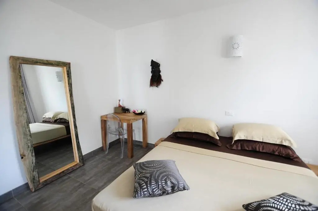 Private Beachfront Suite Apartment " Moja "