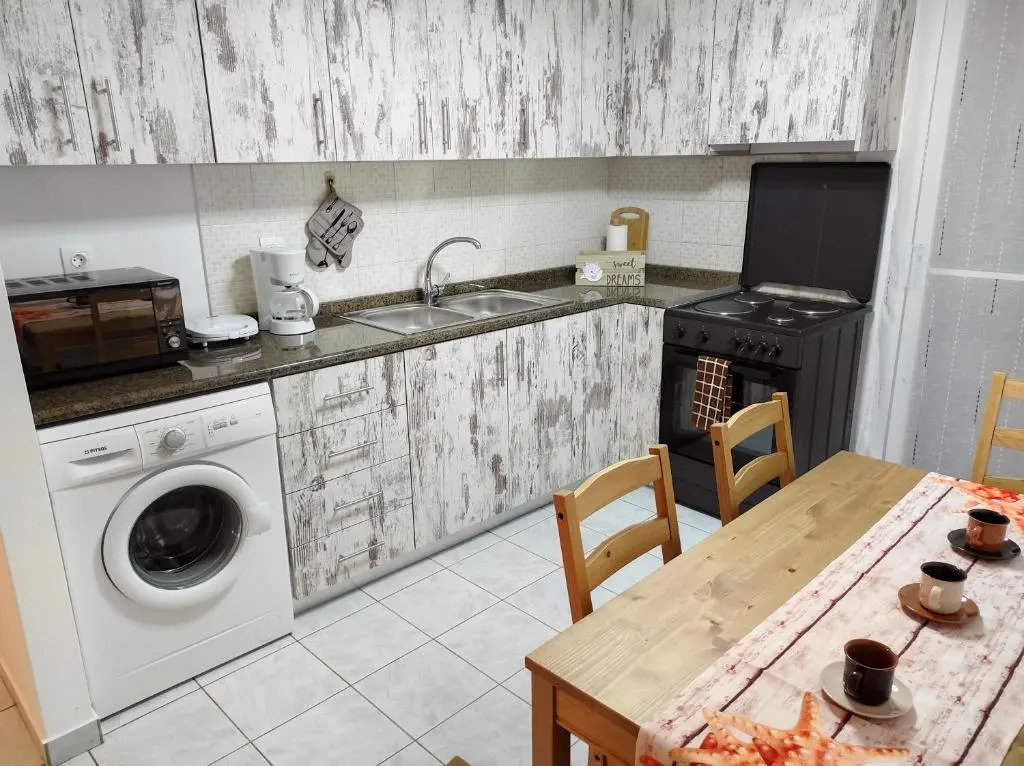 Emerald- 2 -Bedroom Apartment in Preveza