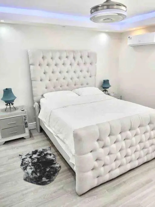 Exotic blue apartment, Próximo Downton Mall .DR