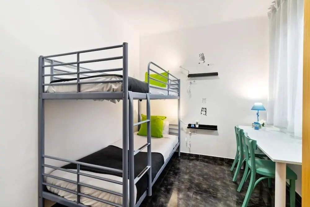 Cozy 3bed Flat With Balcony Close to Plaza España