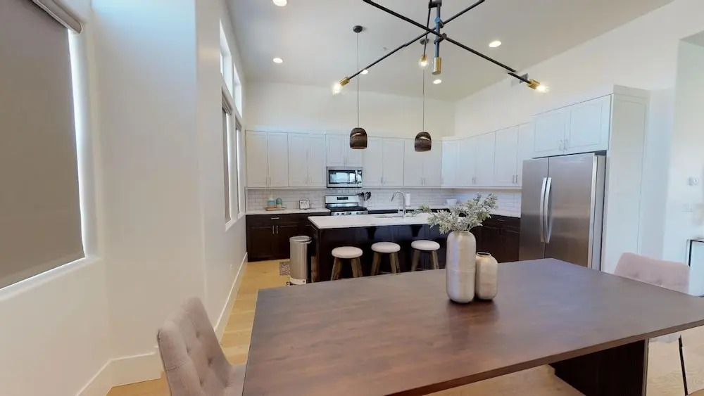 10 At Bloomington Country Club 3 Bedroom Condo by Redawning