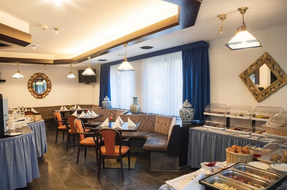 Hotel Astoria am Urachplatz