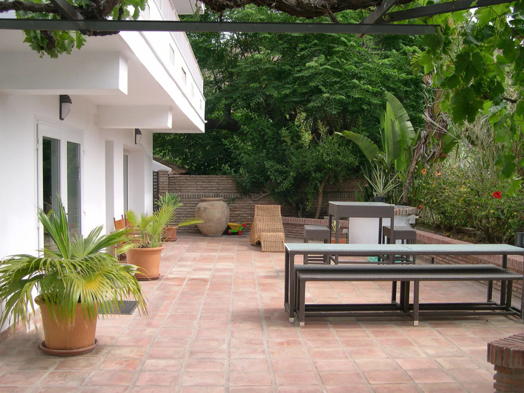 Apartamentos Turísticos La Mundial