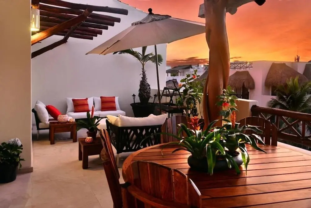 Condo Las Olas 306 by Playa Paradise