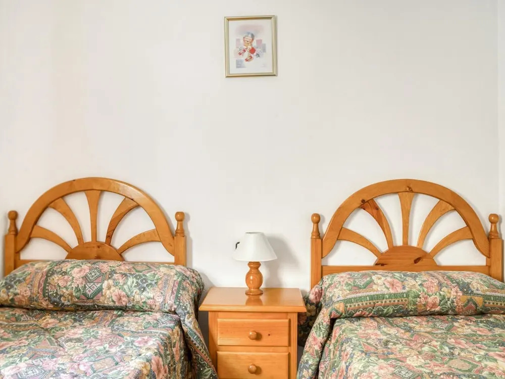 Quaint Holiday Home in El Bosque near Forest