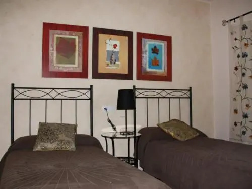 Hostal Rte. Elena