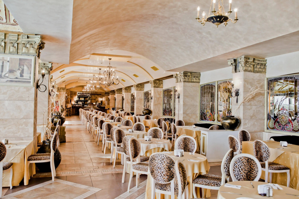 Imperial Palace Hotel