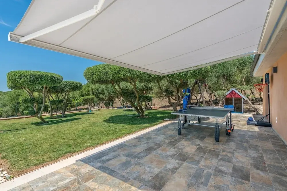 - House In