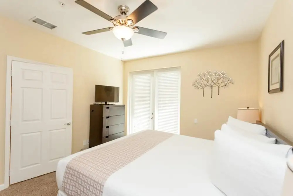 Vista Cay - 8001 Coolbreeze Dr #118