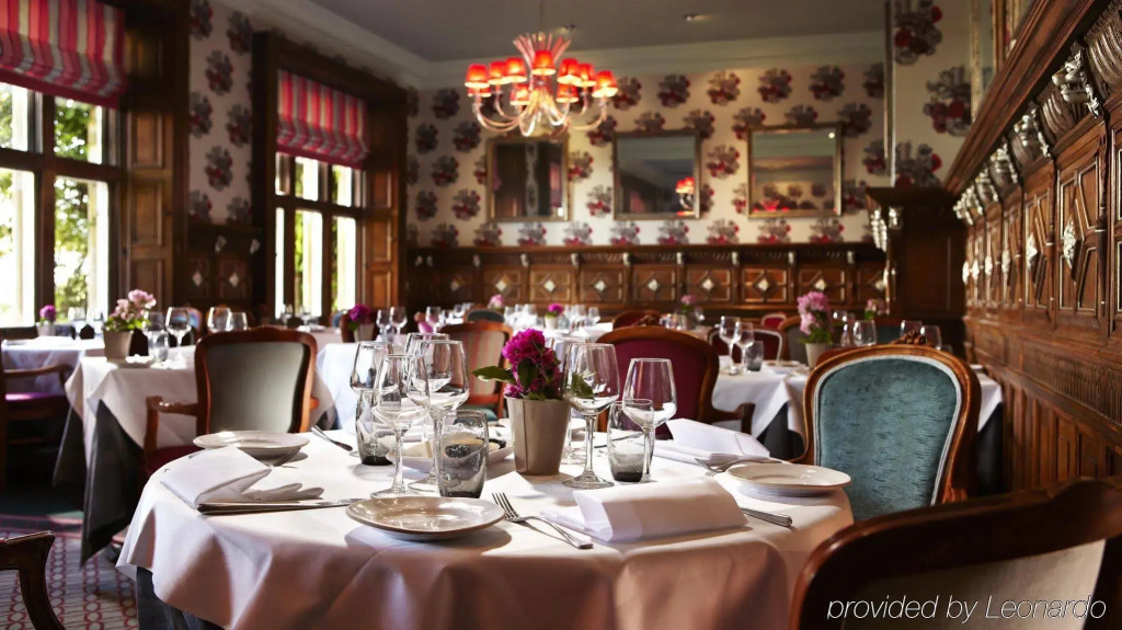South Lodge Hotel