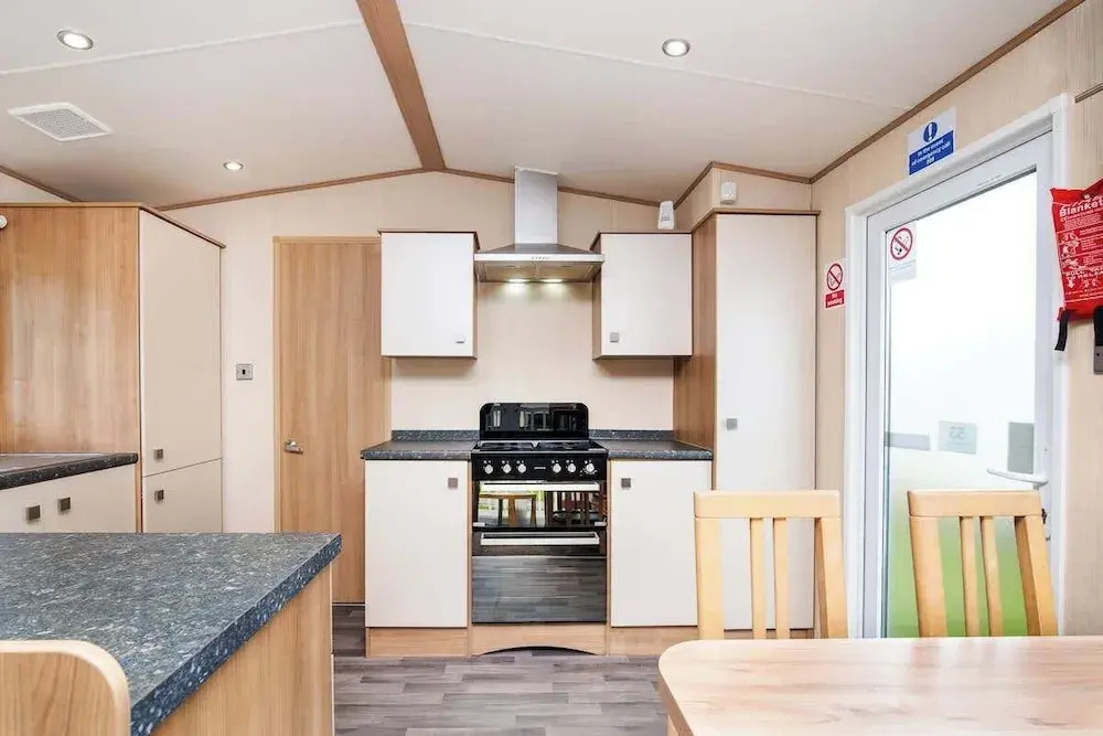 3 Bedroom Static Caravan-seton Sands