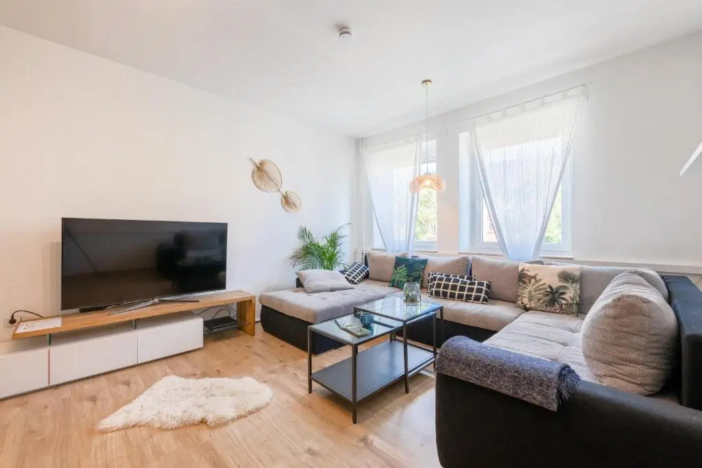 Stay Awesome - Urban Jungle Apartment in Wilhelmshöhe