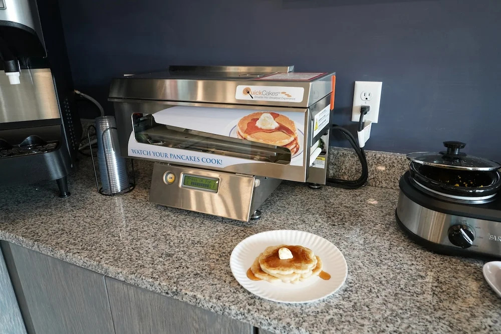 Brookstone Inn & Suites