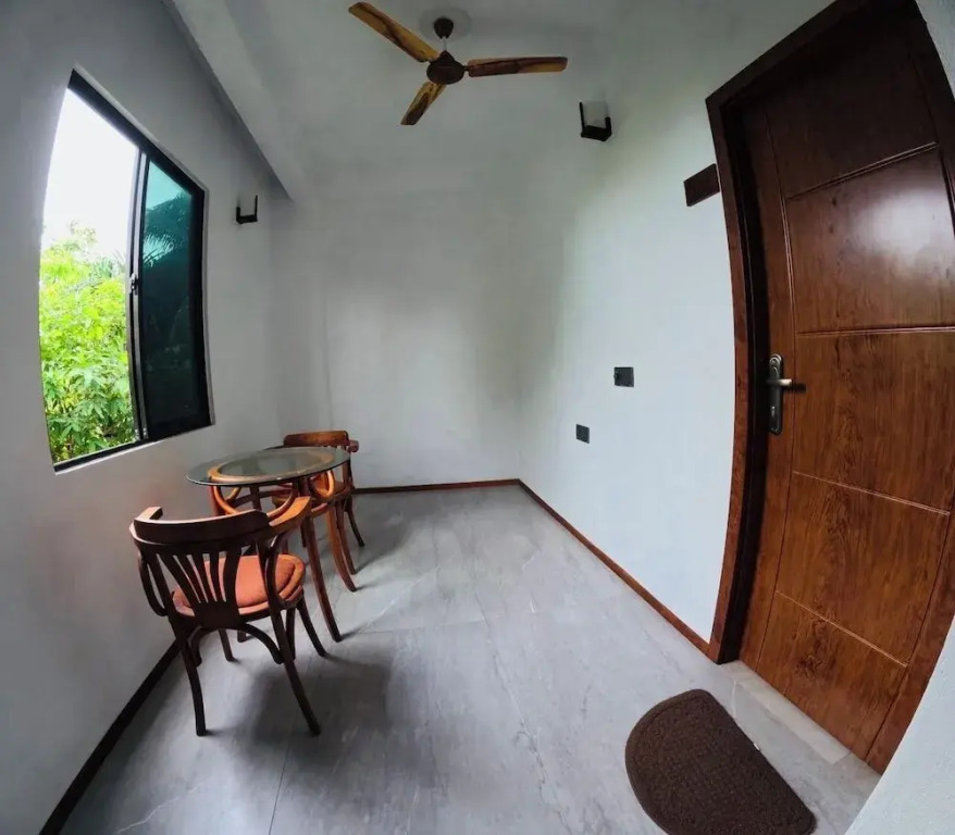 VelaaVani - Turtle Hive Dhiffushi