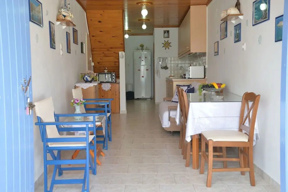 Erginas Boat House