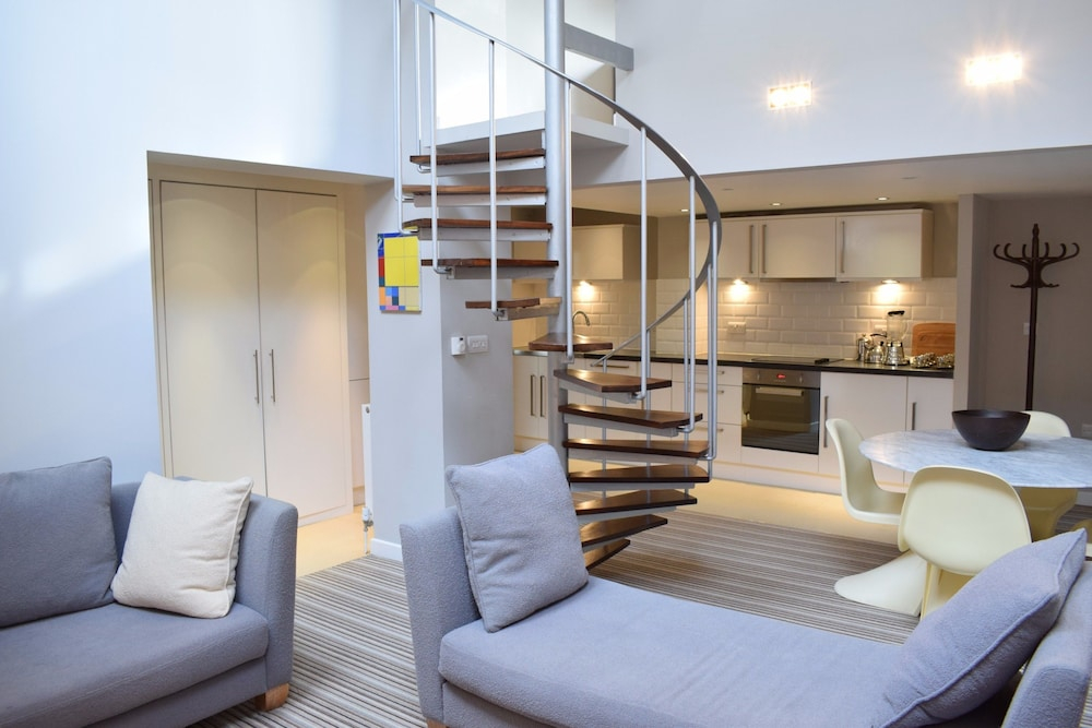 1 Bedroom House in Chiswick