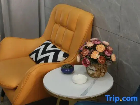 Xinfei Holiday Hotel (Suzhou Guogou Plaza)