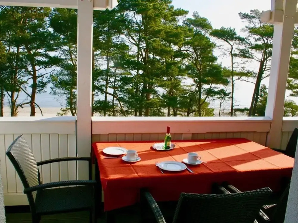 Apartment close to the sea