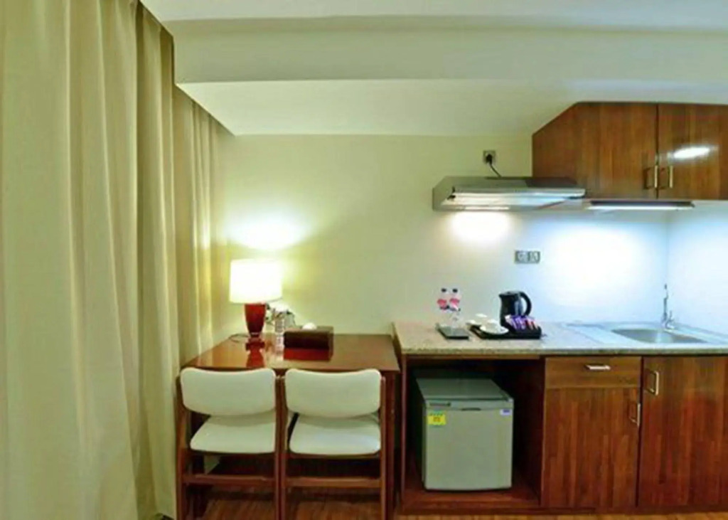 Cherry Hills Hotel