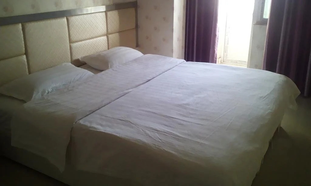 Lido Hotel Jingguang Road