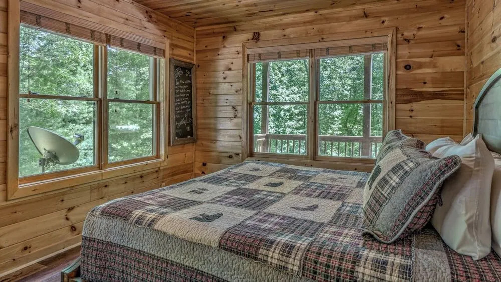Bear Creek Cabin by Escape to Blue Ridge