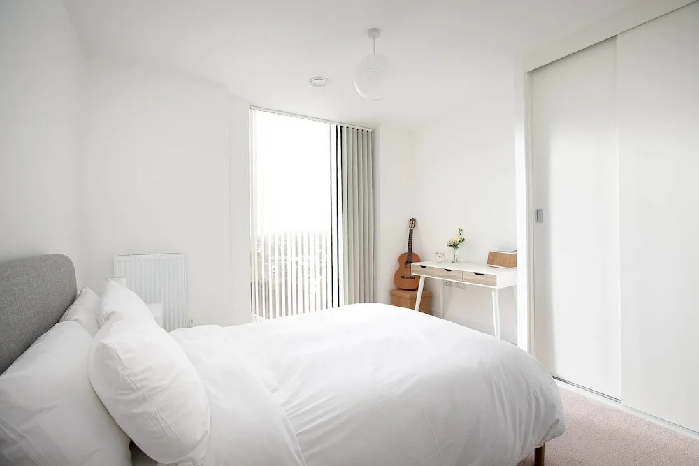 Modern 2 bed for 4 Guests - 15 Mins to LDN Bridge!