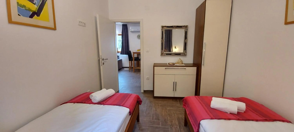 Kandarola Resort