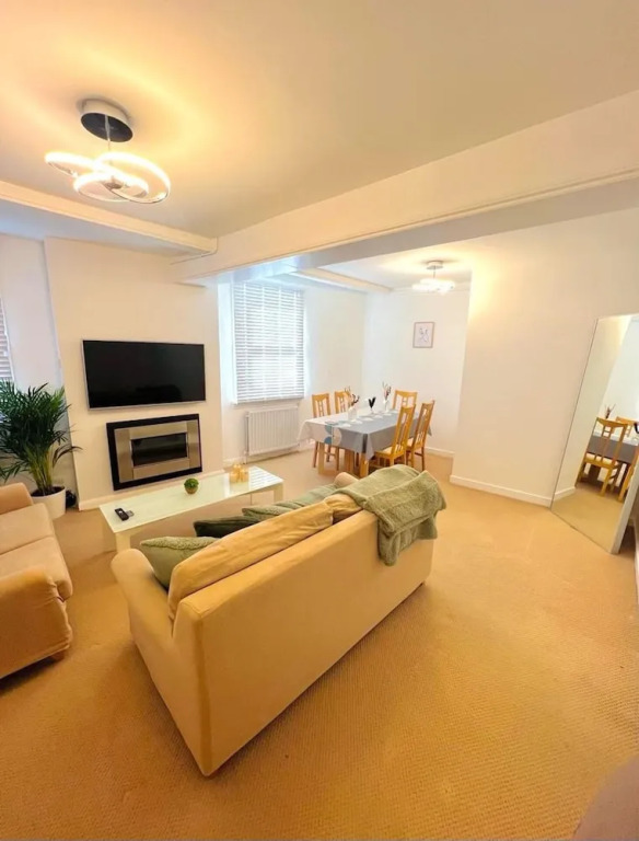 Captivating 2-bed Apartment in Clapham