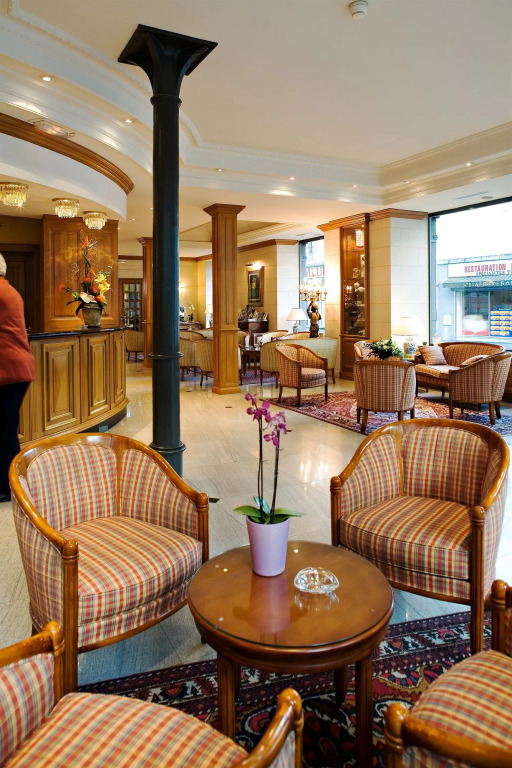 Hotel Bristol