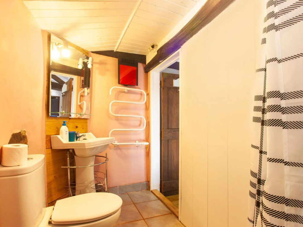 Traditional Apartment in Ribeira Sacra with Garden