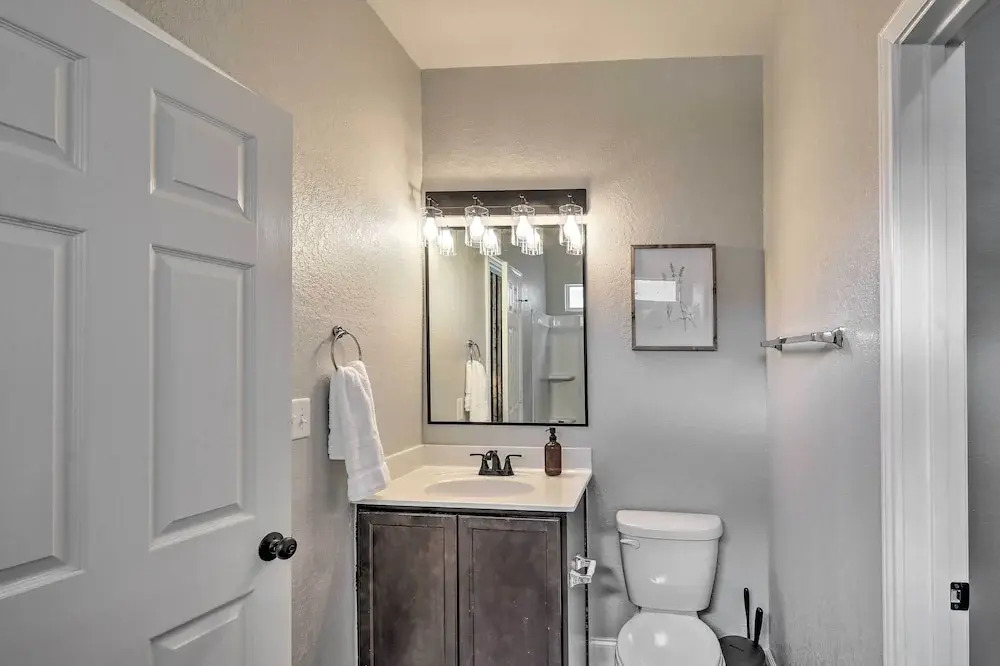 San Antonio Home w/ Patio + Grill Near Seaworld!